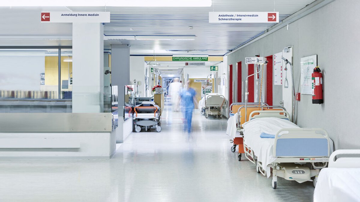 Holetschek will Bürokratie in Bayerns Kliniken abbauen
