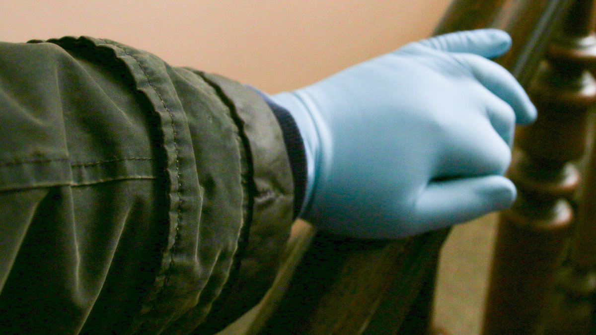Handschuhe schützen vor Infektion