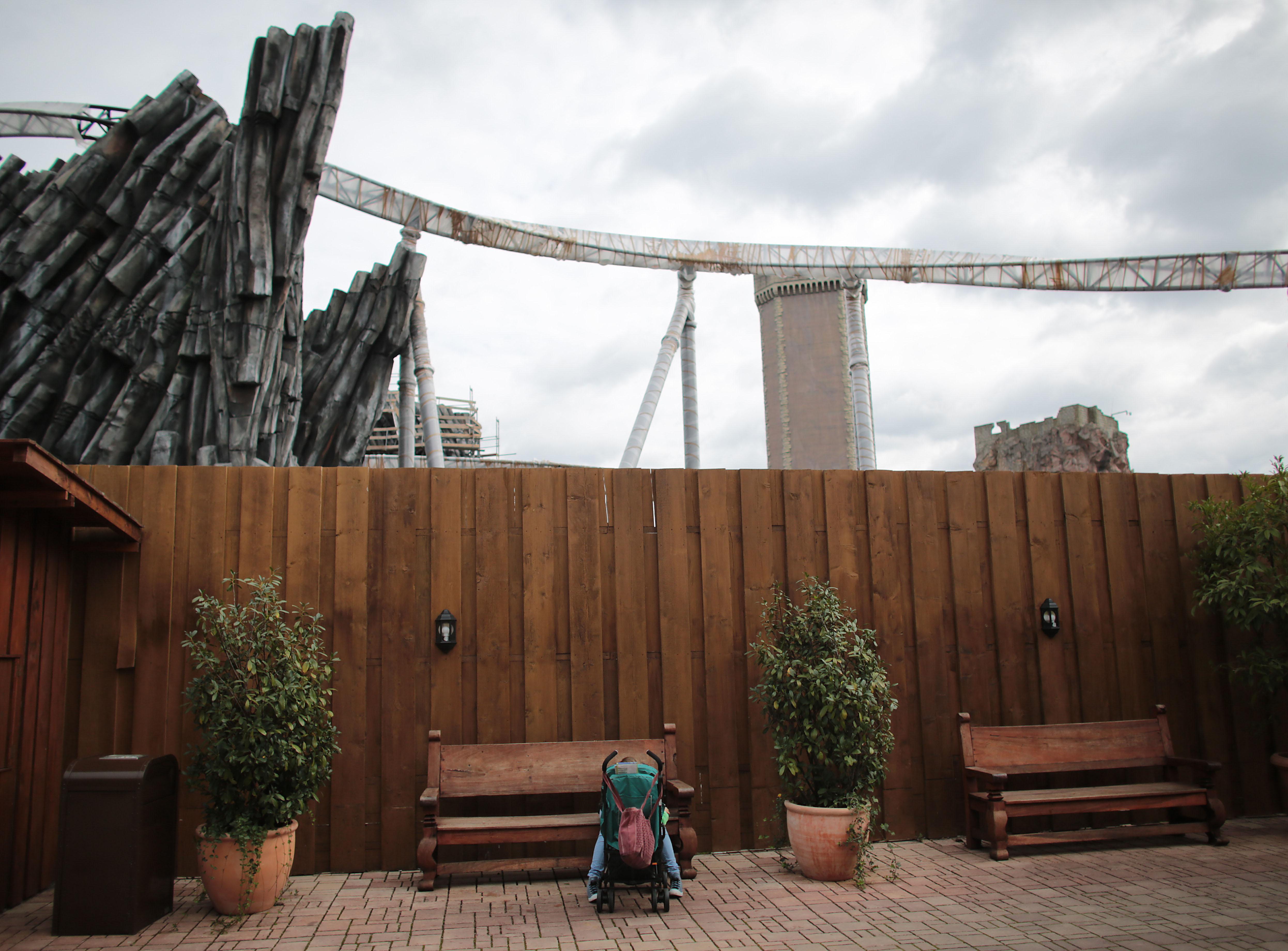 Tod An Der Achterbahn: Arbeiter Im "Phantasialand" Verunglückt | BR24