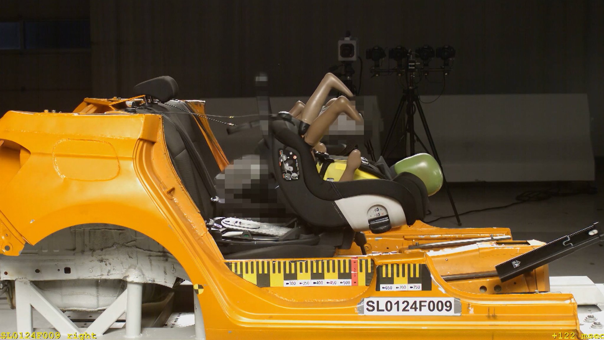 Kindersitz fällt bei Crashtest durch: Was beim Kauf wichtig ist