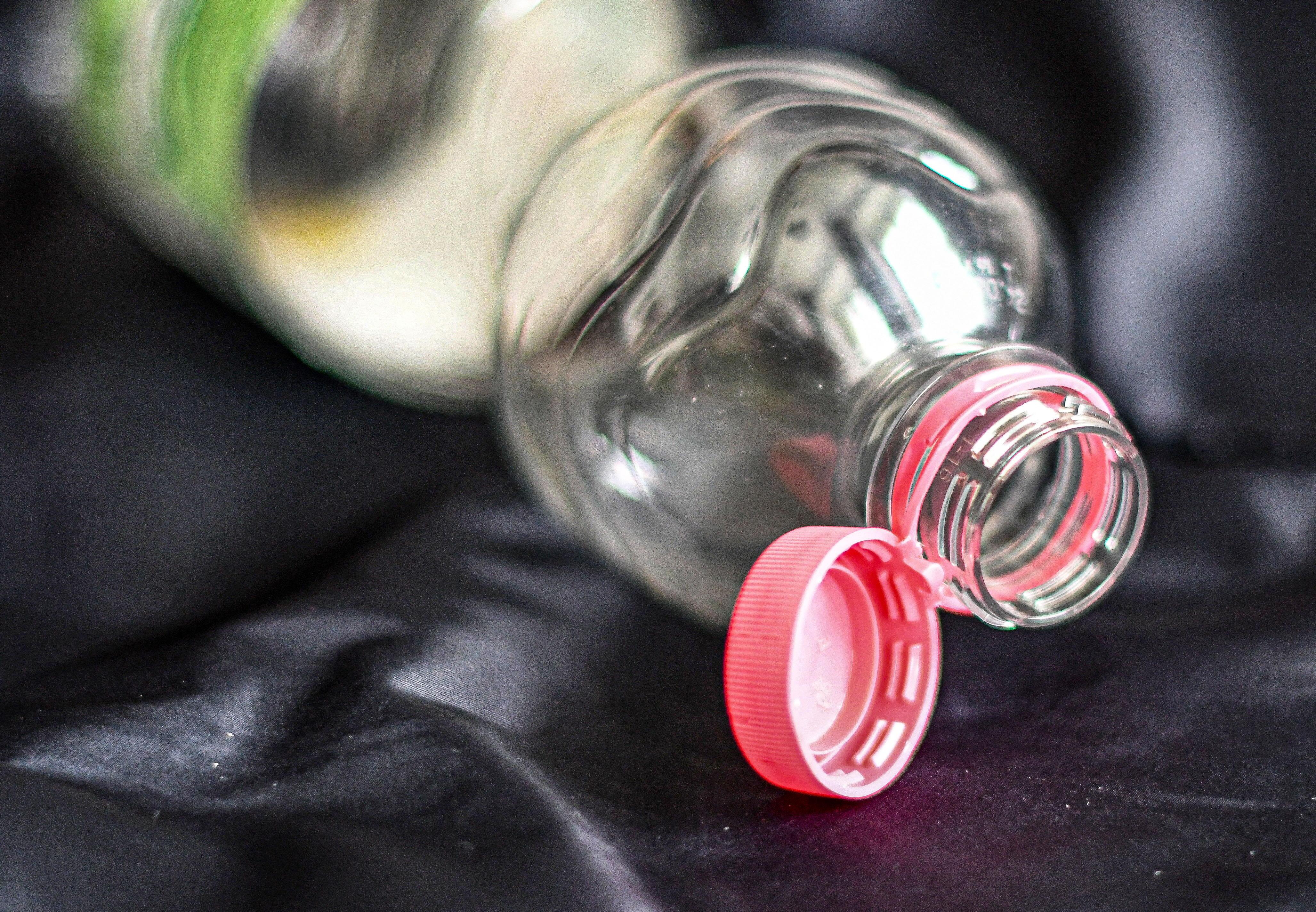 Eine präparierte PET-Flasche soll in Bad Reichenhall explodiert sein (Symbolbild)