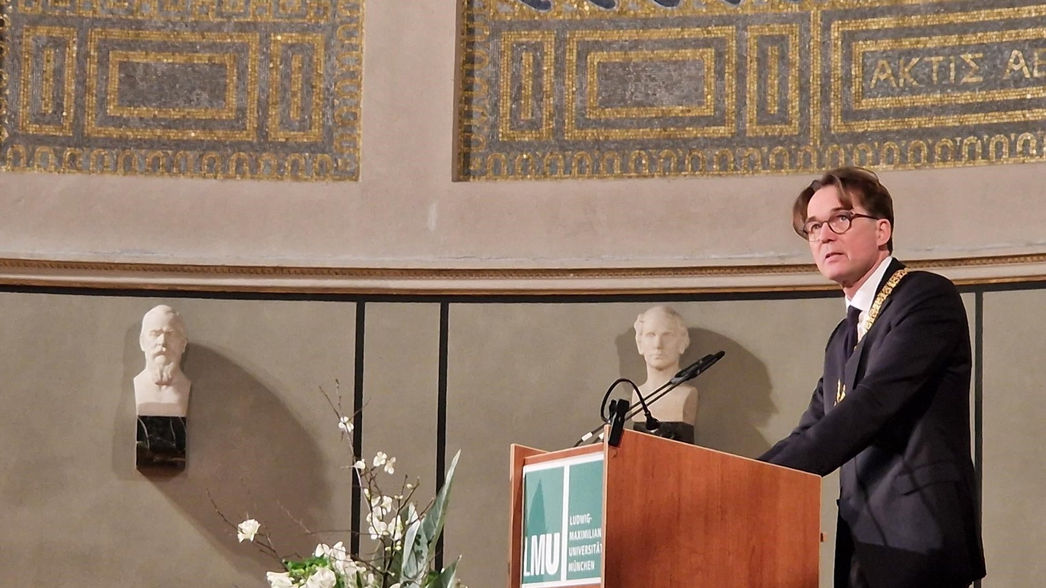 Vielfalt mit Zukunft: 200 Jahre Ludwig-Maximilians-Universität