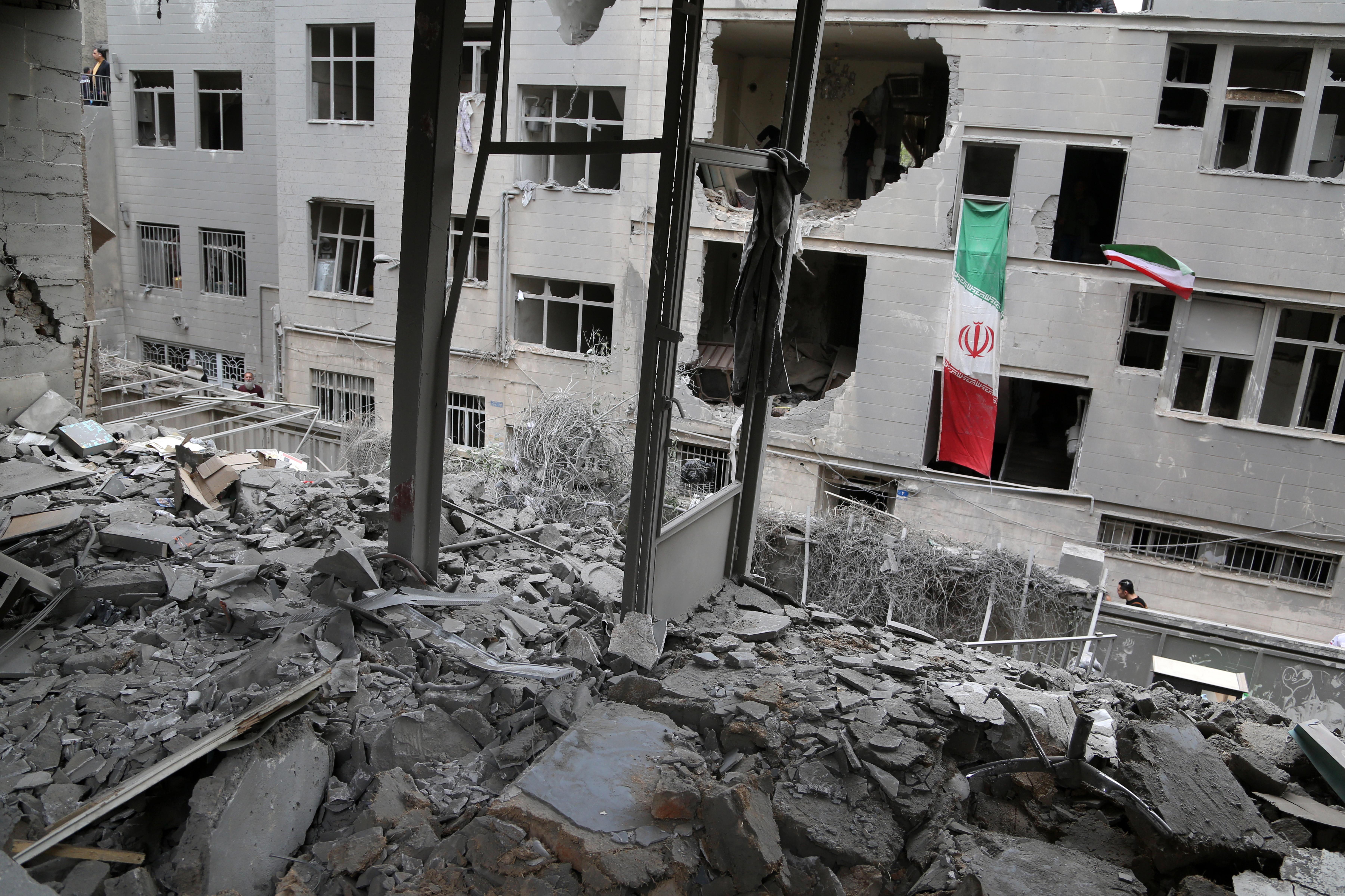 Schäden in Teheran nach Angriffen vom 15. März