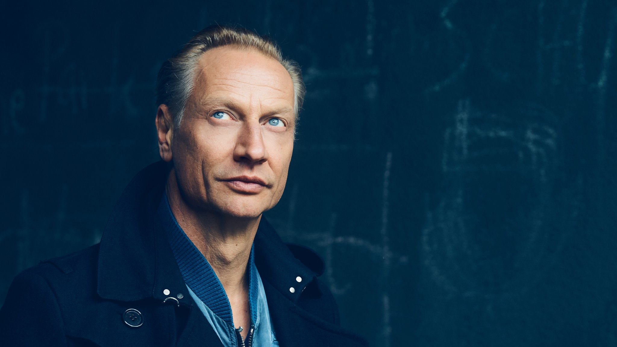 Der Schauspieler und Autor Victor Schefé | Bild: Urban Zintel Fotografie Der Schauspieler und Autor Victor Schefé