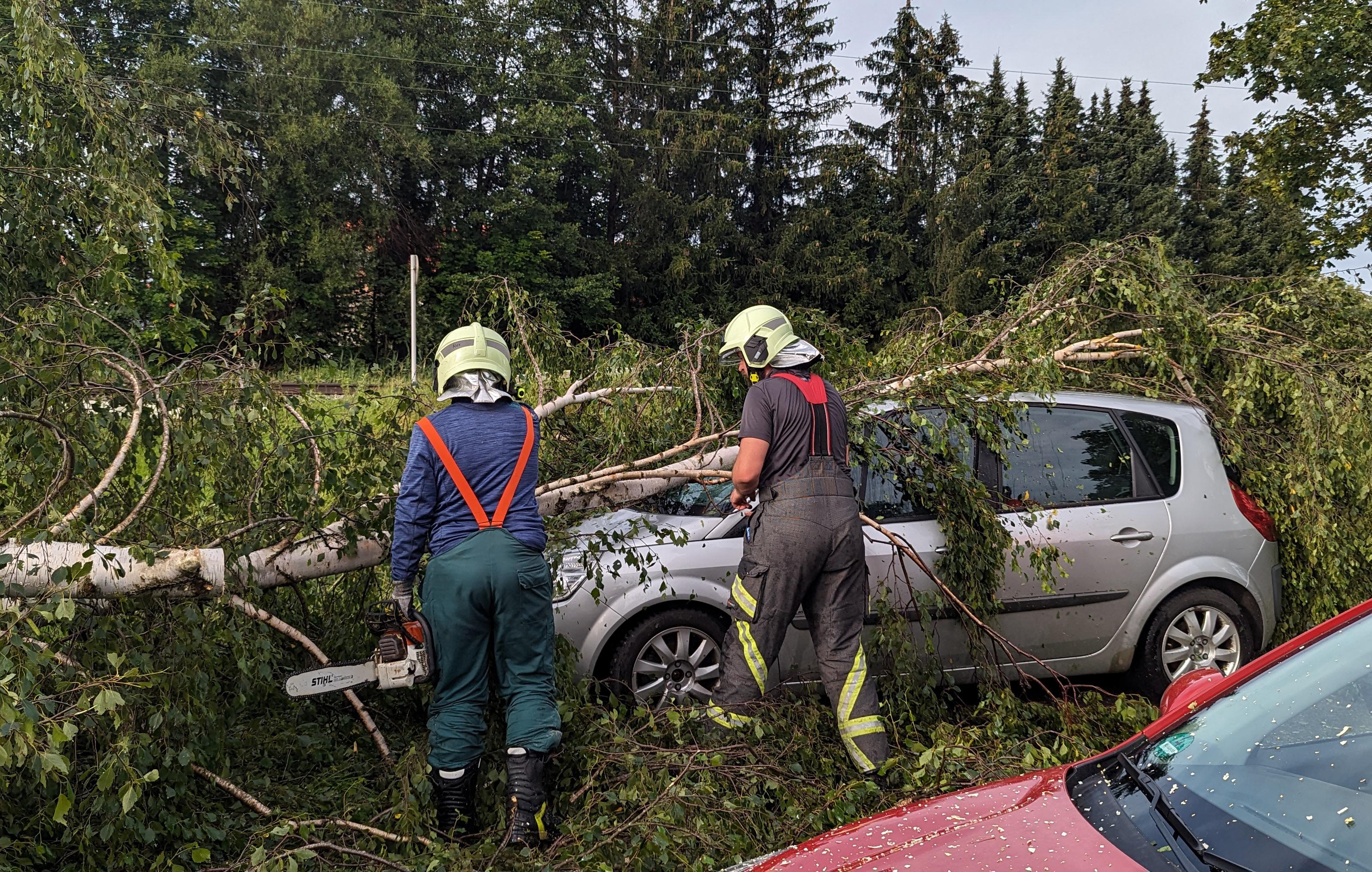 Feuerwehreinsatz am Chiemsee nach heftigen Gewittern und Starkregen