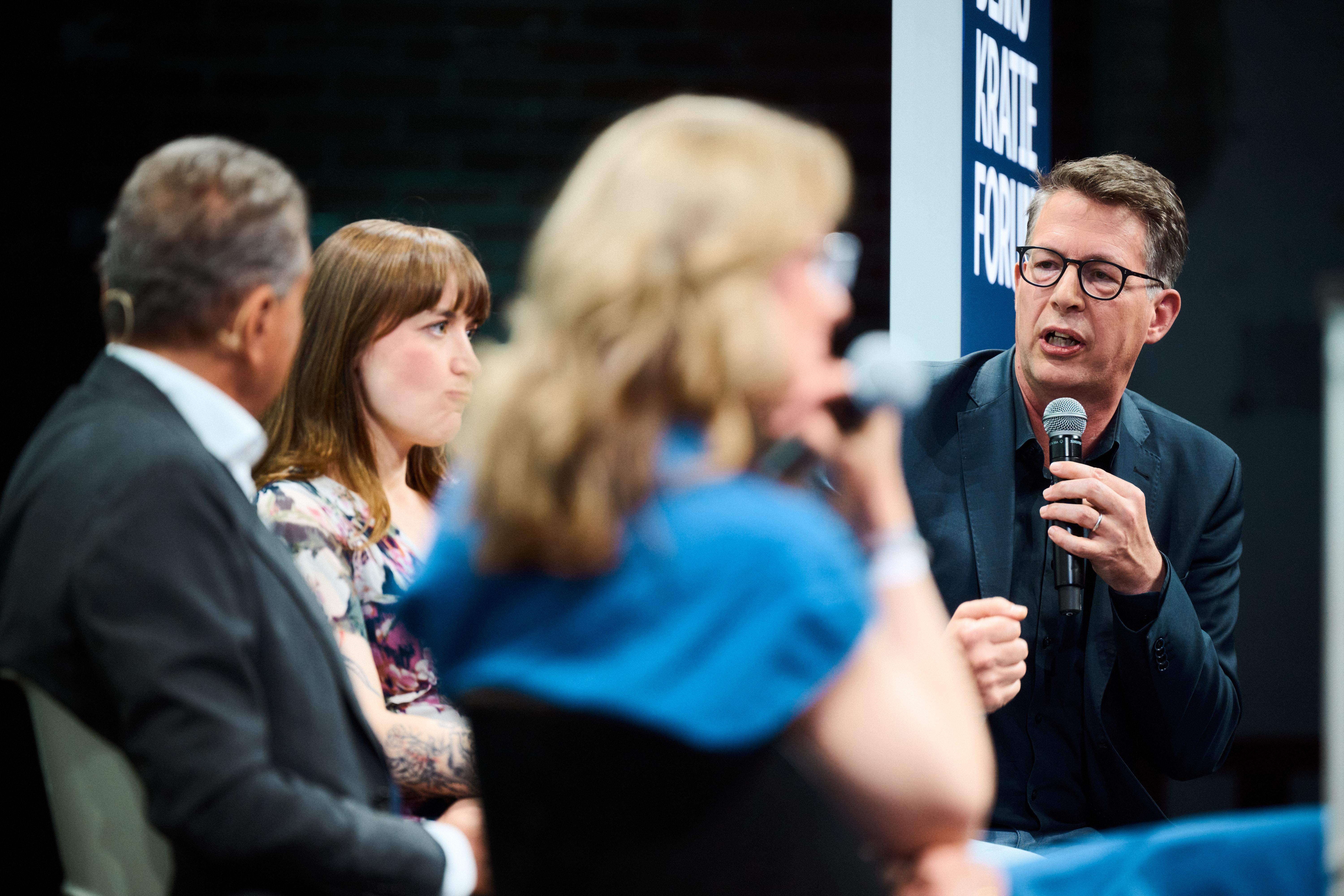 Blume: The line between popular and populist is thin
