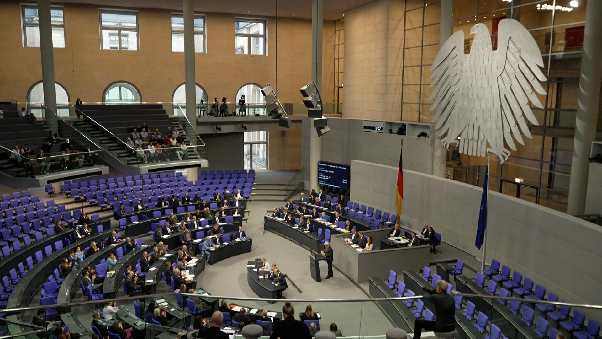 Turbo-Einbürgerung: Bundesregierung macht Reform rückgängig – der deutsche Pass soll wieder mehr Wert bekommen.