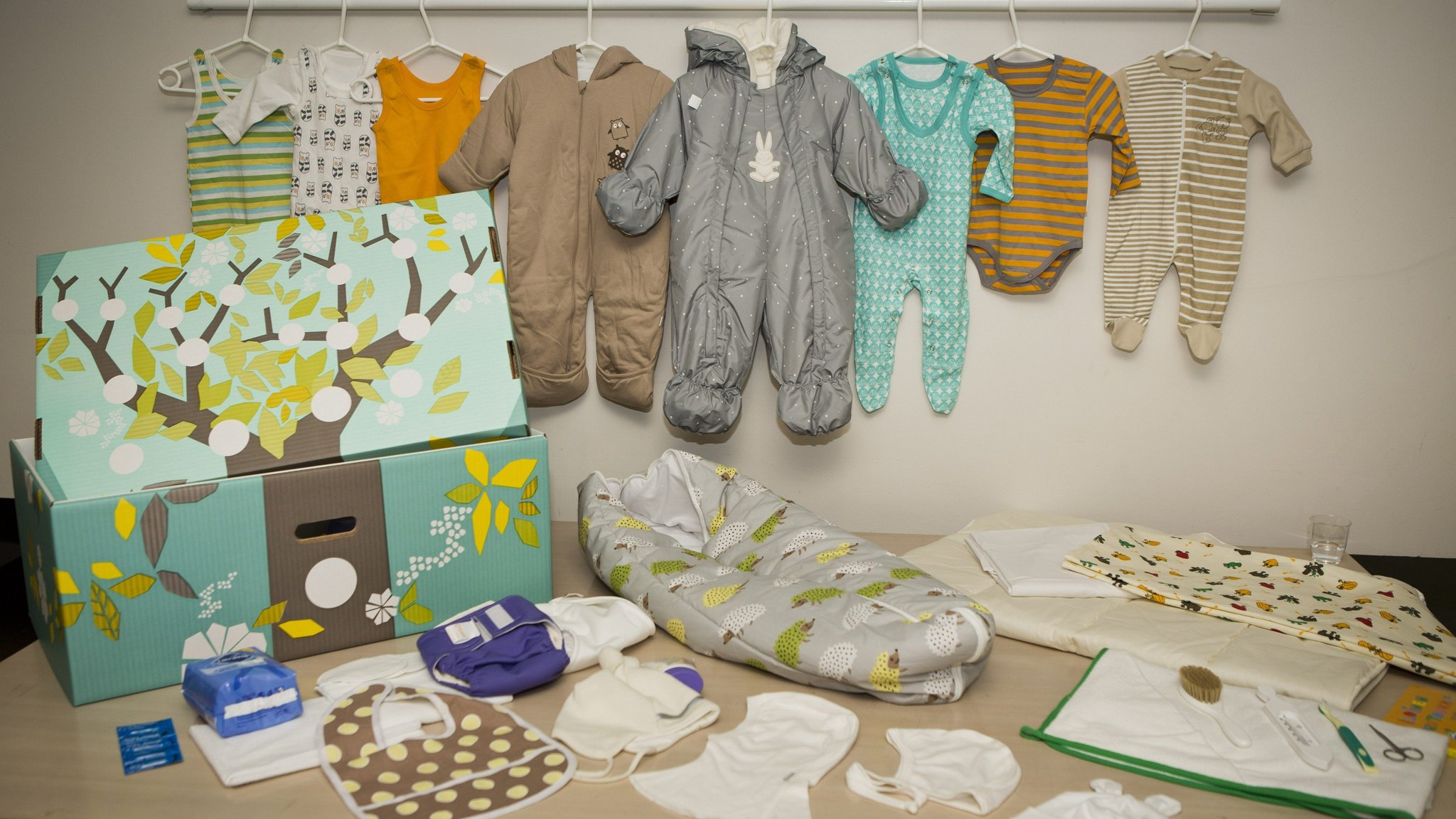 Starterkit: Grüne fordern finnische "Baby-Box" für Bayern