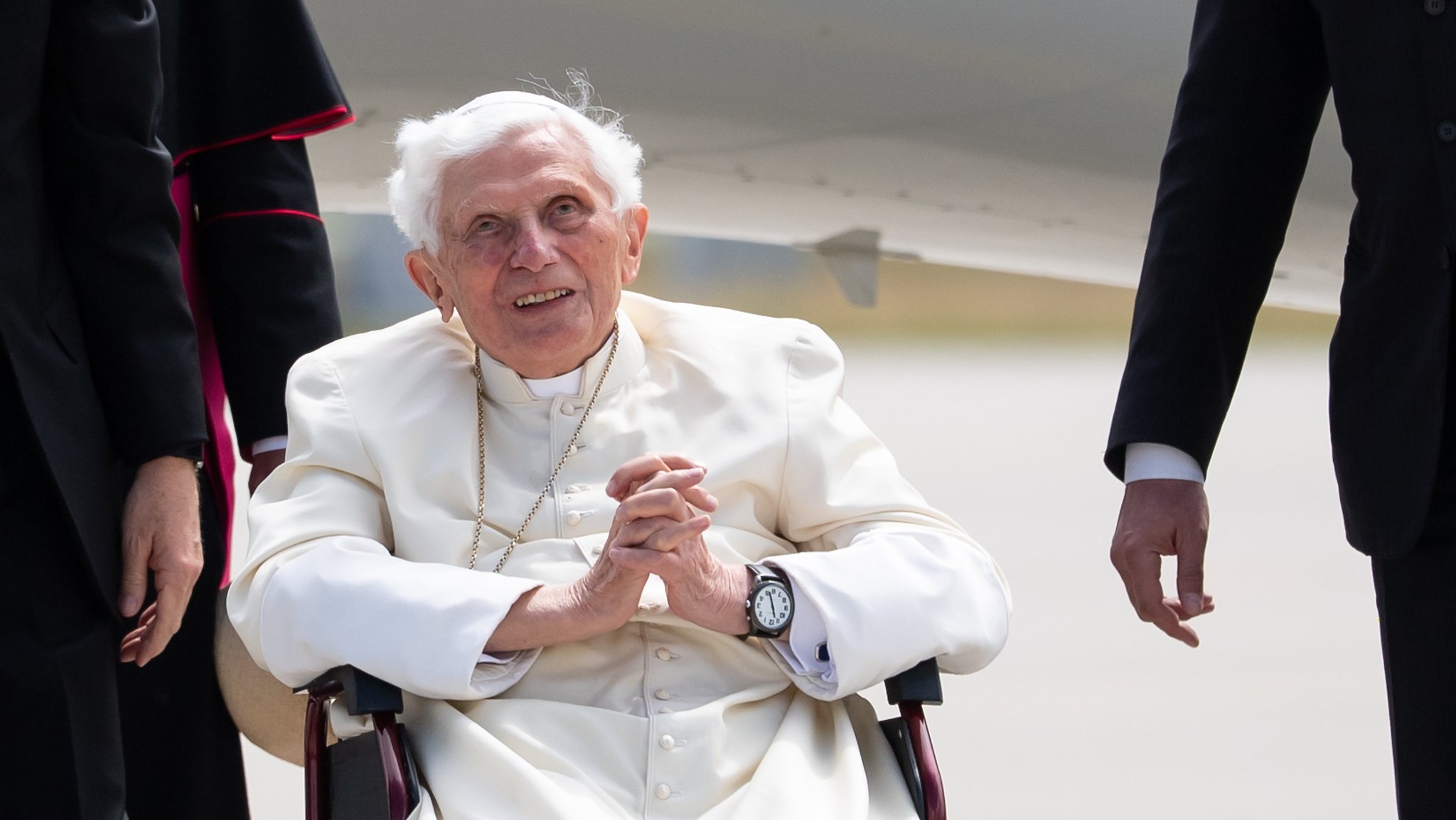 Benedikt XVI. im Juni 2020 am Münchner Flughafen