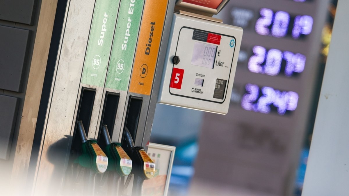 Explodierende Spritpreise: Was hilft wirklich dagegen?