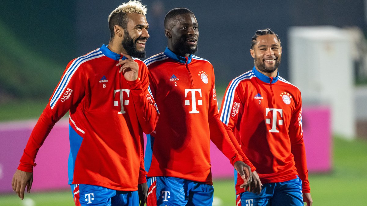 Eric Maxim Choupo-Moting, Dayot Upamecano und Serge Gnabry (von links) freuen sich schon wieder auf die Rückrunde mit dem FC Bayern.