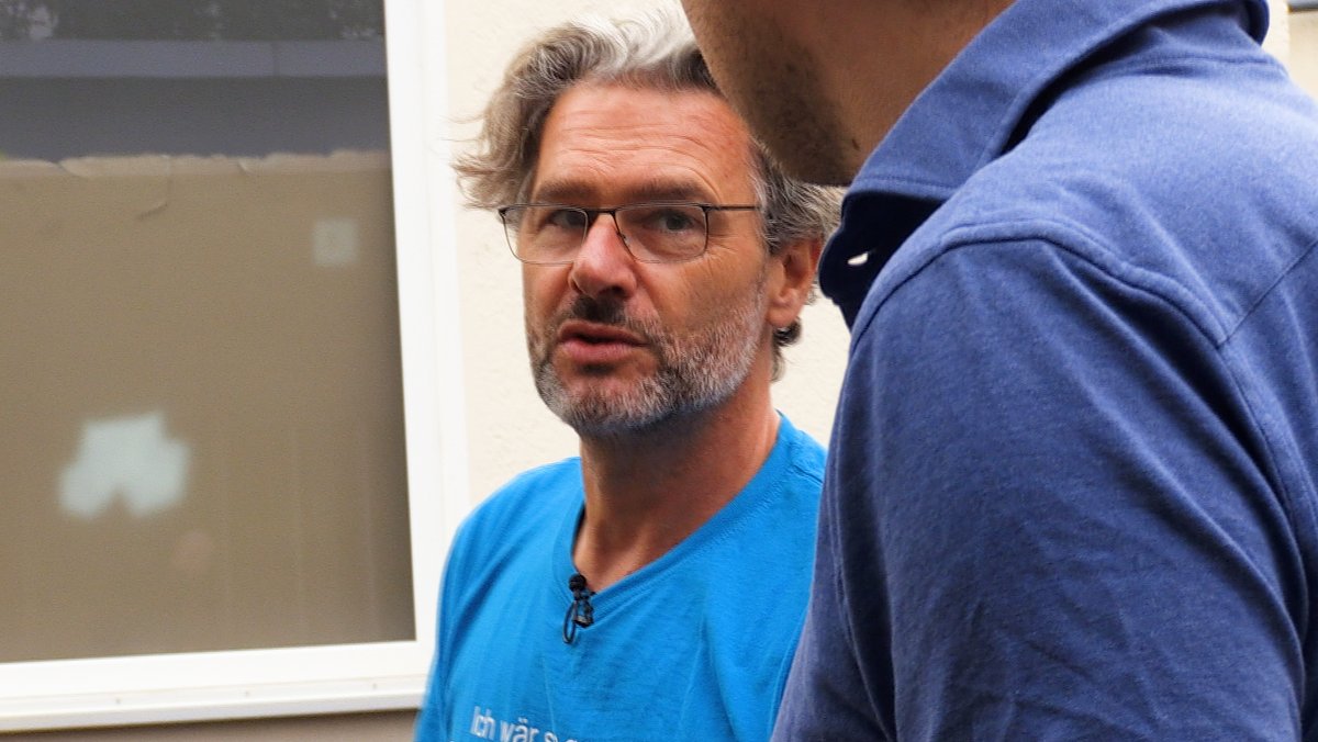 Stefan Dietrich im Gespräch mit seinem Kunden Florian Greß.