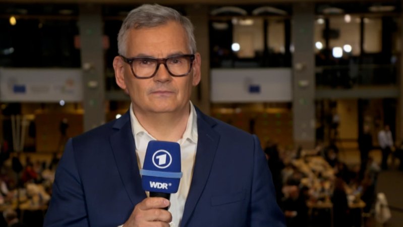 ARD-Korrespondent Dirk Lipsk zu EU-Gipfel in Brüssel | Bild: Bayerischer Rundfunk 2026 ARD-Korrespondent Dirk Lipsk zu EU-Gipfel in Brüssel