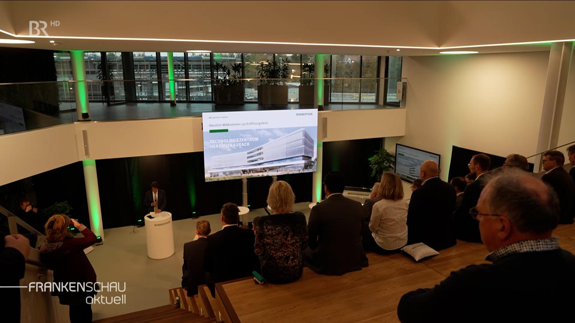 Vortrag zur Eröffnung des Technologiezentrums.