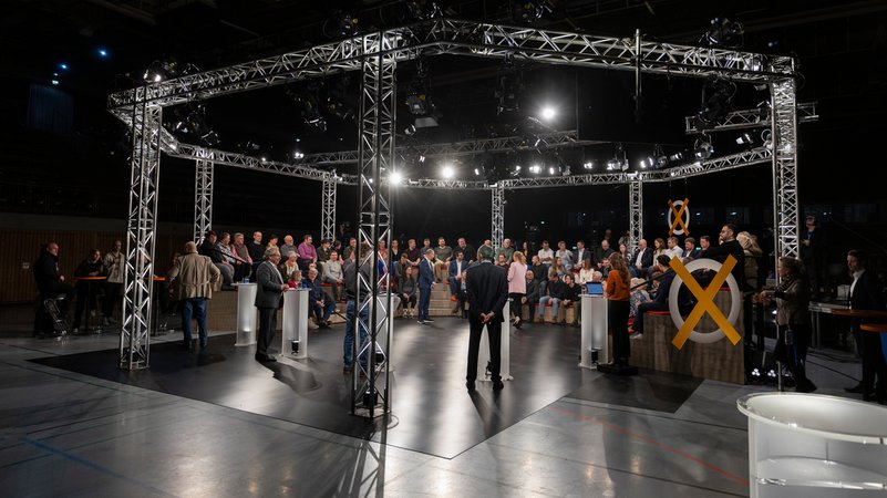 Die Wahlarena in Würzburg 2025 | Bild: BR / Raphael Kast Die Wahlarena in Würzburg 2025