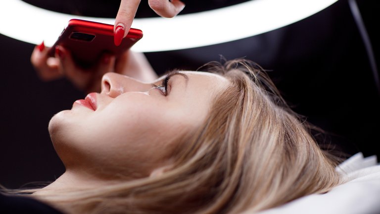 Schönheits-OPs in Istanbul – Wie die Türkei Patienten lockt | BR24