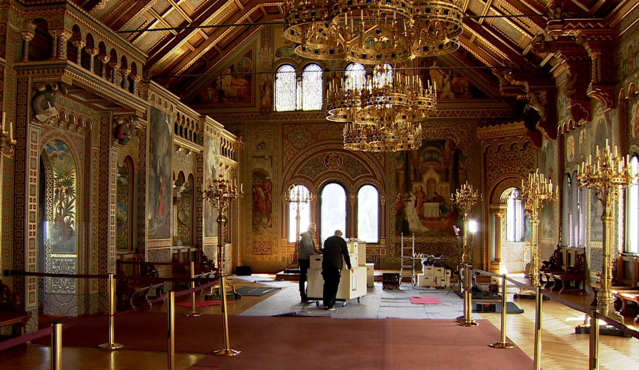 Spannende Arbeit im Sängersaal auf Schloss Neuschwanstein.