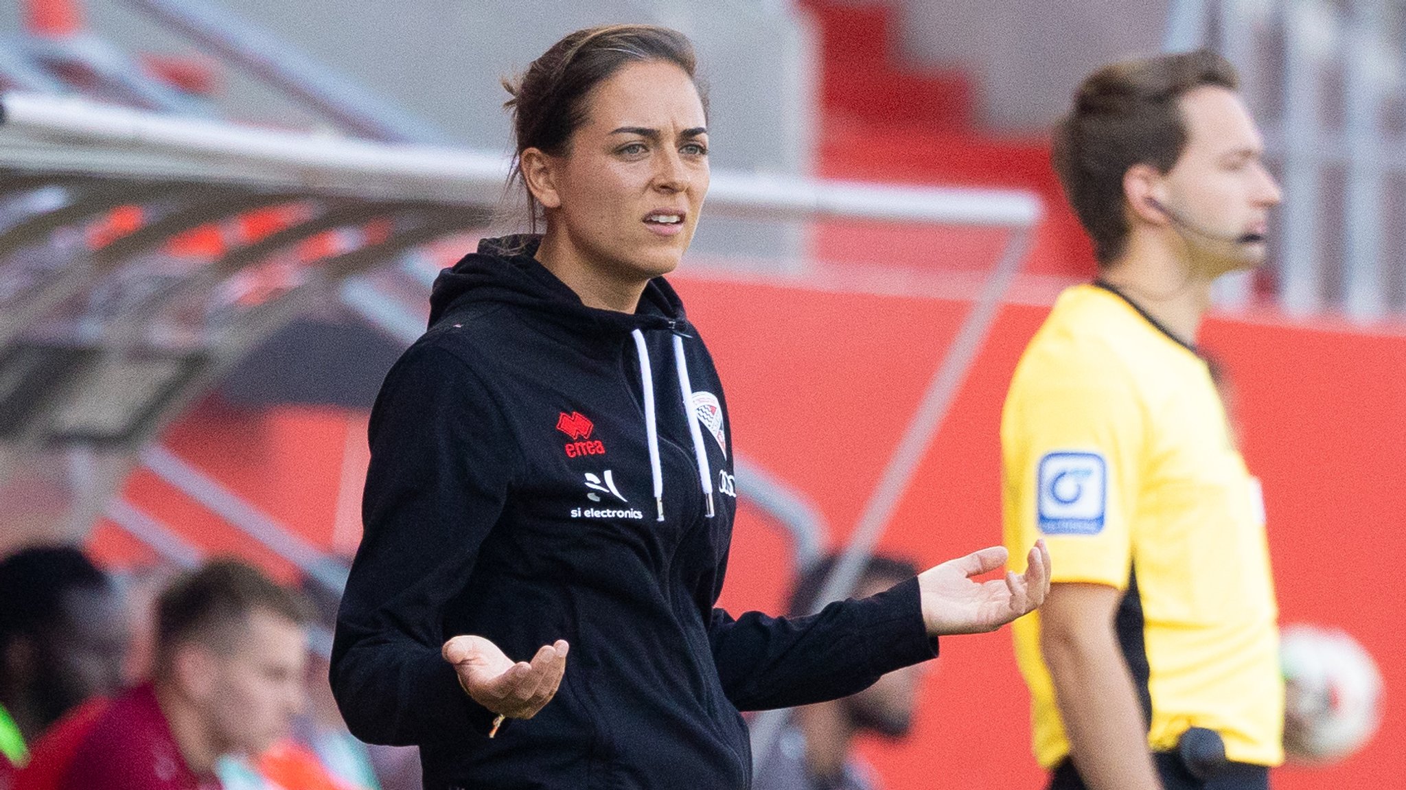 Fragende Blicke bei FCI-Coach Sabrina Wittmann