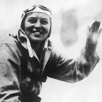 Die Flugpionierin Elly Beinhorn - "Ich fliege um die Welt" | Bild: picture-alliance/dpa