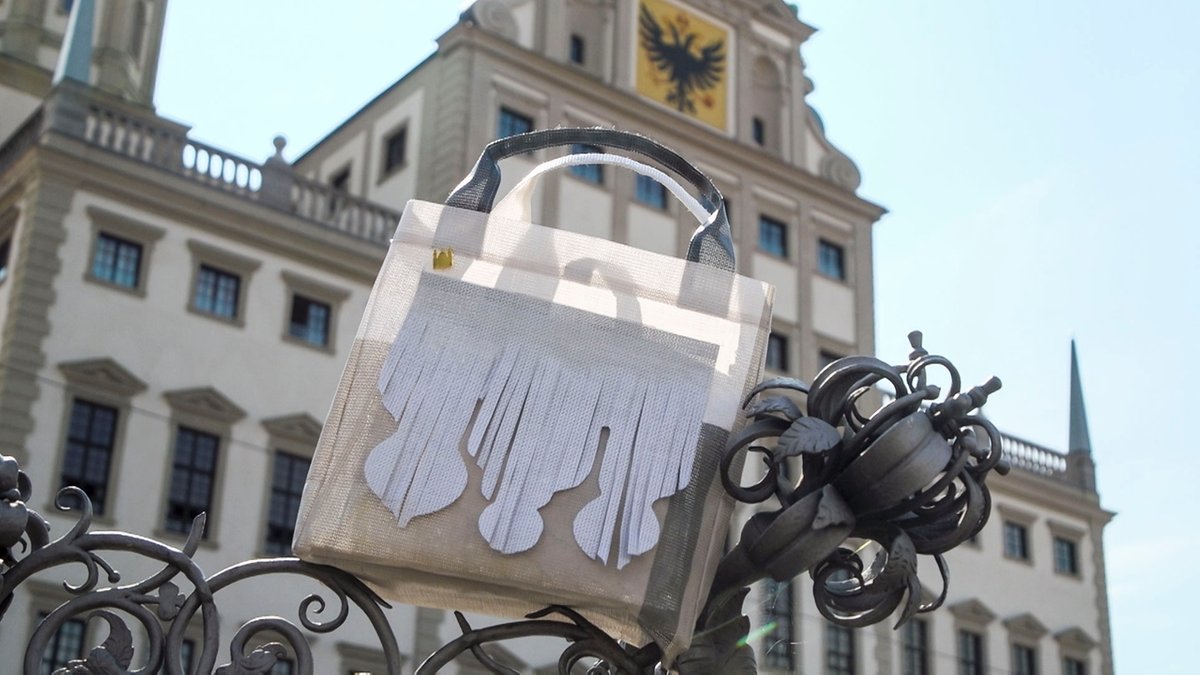 Augsburger Rathausbag: Handtaschen aus der Baustellenplane