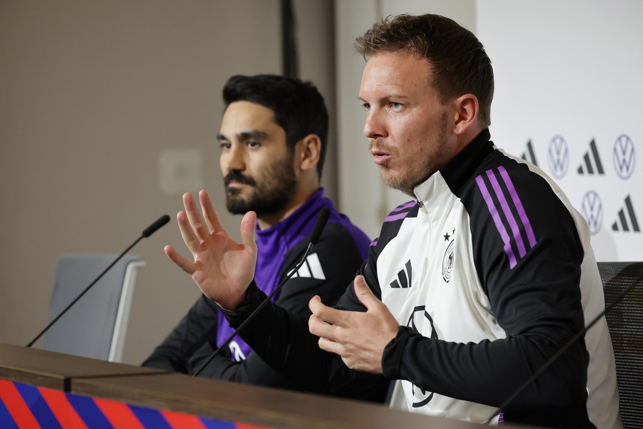 Julian Nagelsmann und Ilkay Gündogan bei der Pressekonferenz