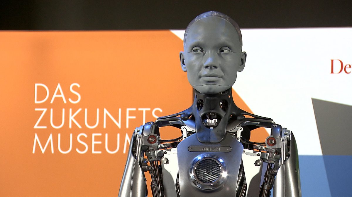 KI-Roboter "Ameca": Neuer Star am Nürnberger Zukunftsmuseum