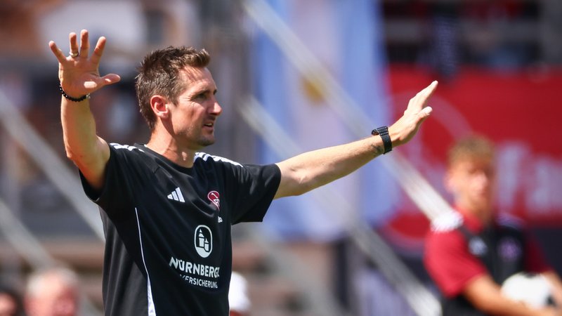 Der Nürnberger Trainer Miroslav Klose | Bild: picture-alliance/dpa Der Nürnberger Trainer Miroslav Klose