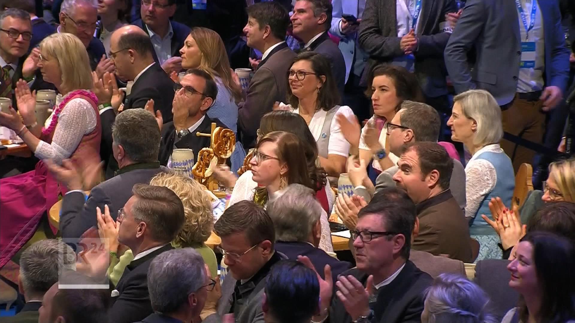 Was in Berlin passiert, lieferte viel Stoff für den politischen Aschermittwoch heute in Niederbayern.