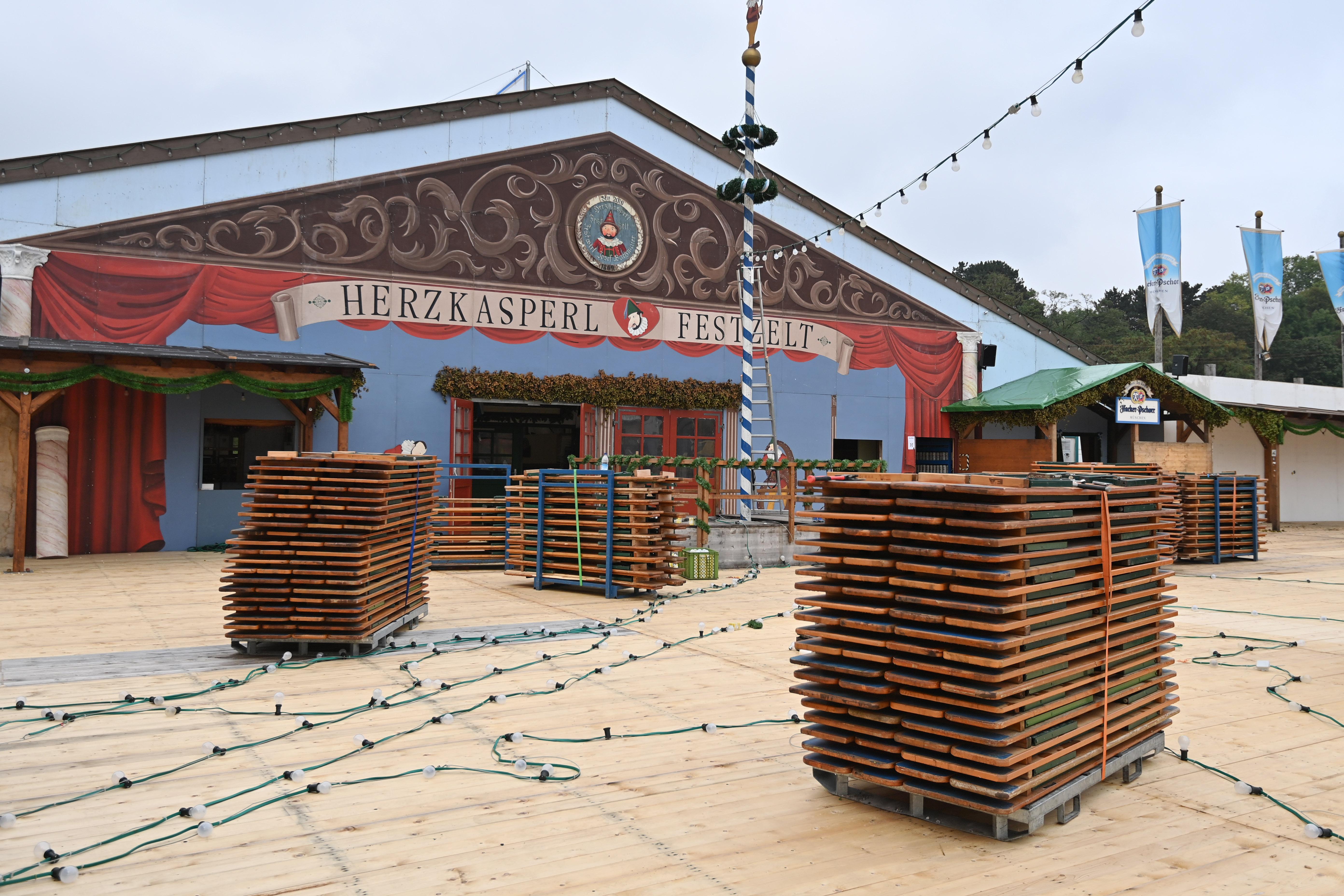 Herzkasperl-Festzelt auf der Oidn Wiesn