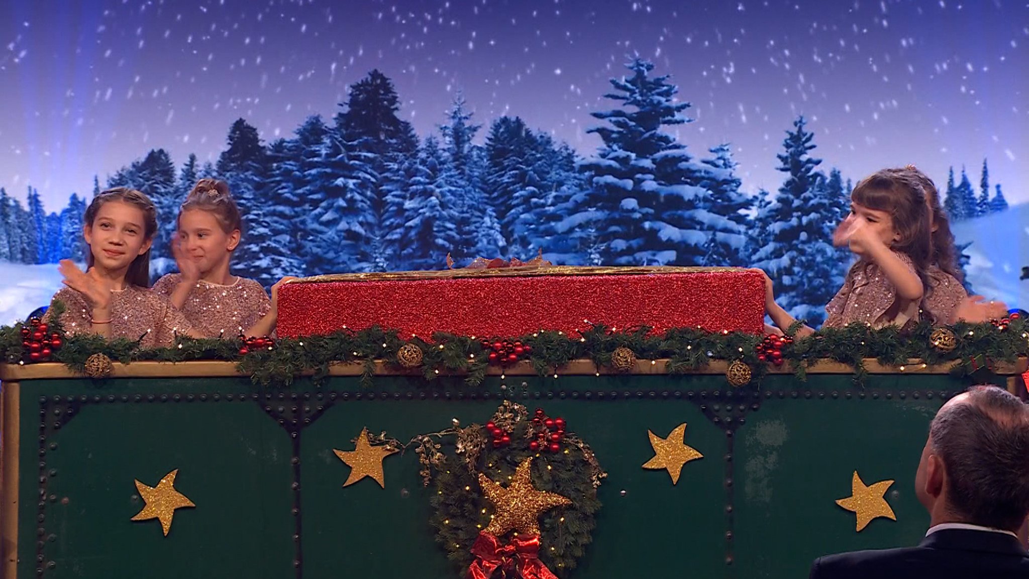 Wieder zeigt sich: Die Menschen haben ein großes Herz für Kinder in Not. | Bild: BR Wieder zeigt sich: Die Menschen haben ein großes Herz für Kinder in Not.