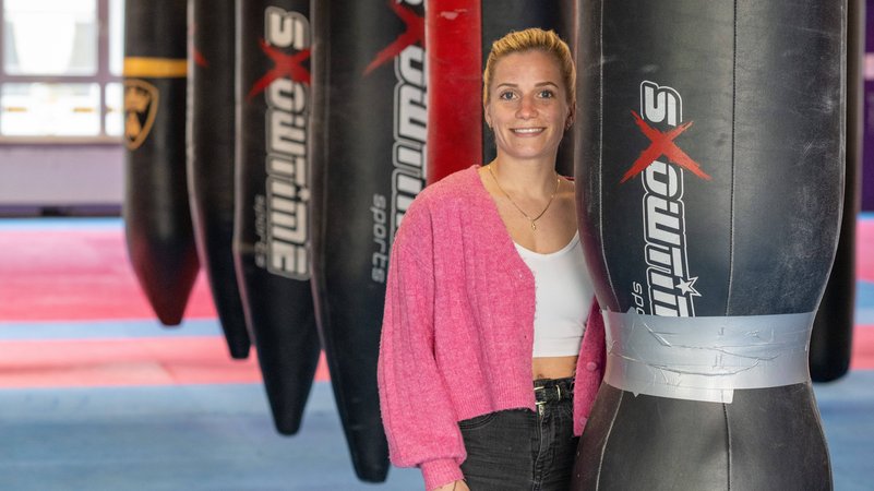 Box-Weltmeisterin Tiny Tina greift nach dem letzten Titel | Bild: picture alliance / SZ Photo | Catherina Hess Box-Weltmeisterin Tiny Tina greift nach dem letzten Titel