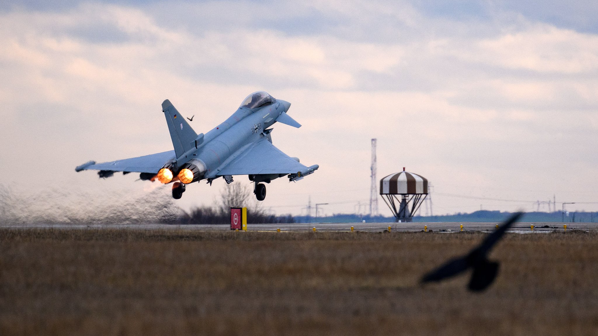 Ein deutscher Eurofighter startet auf dem Flugplatz Mihail Kogalniceanu, in der Nähe von Constanta, Rumänien (Archivbild).