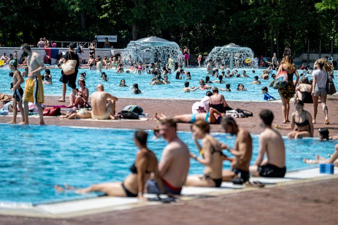 Schwimmbad