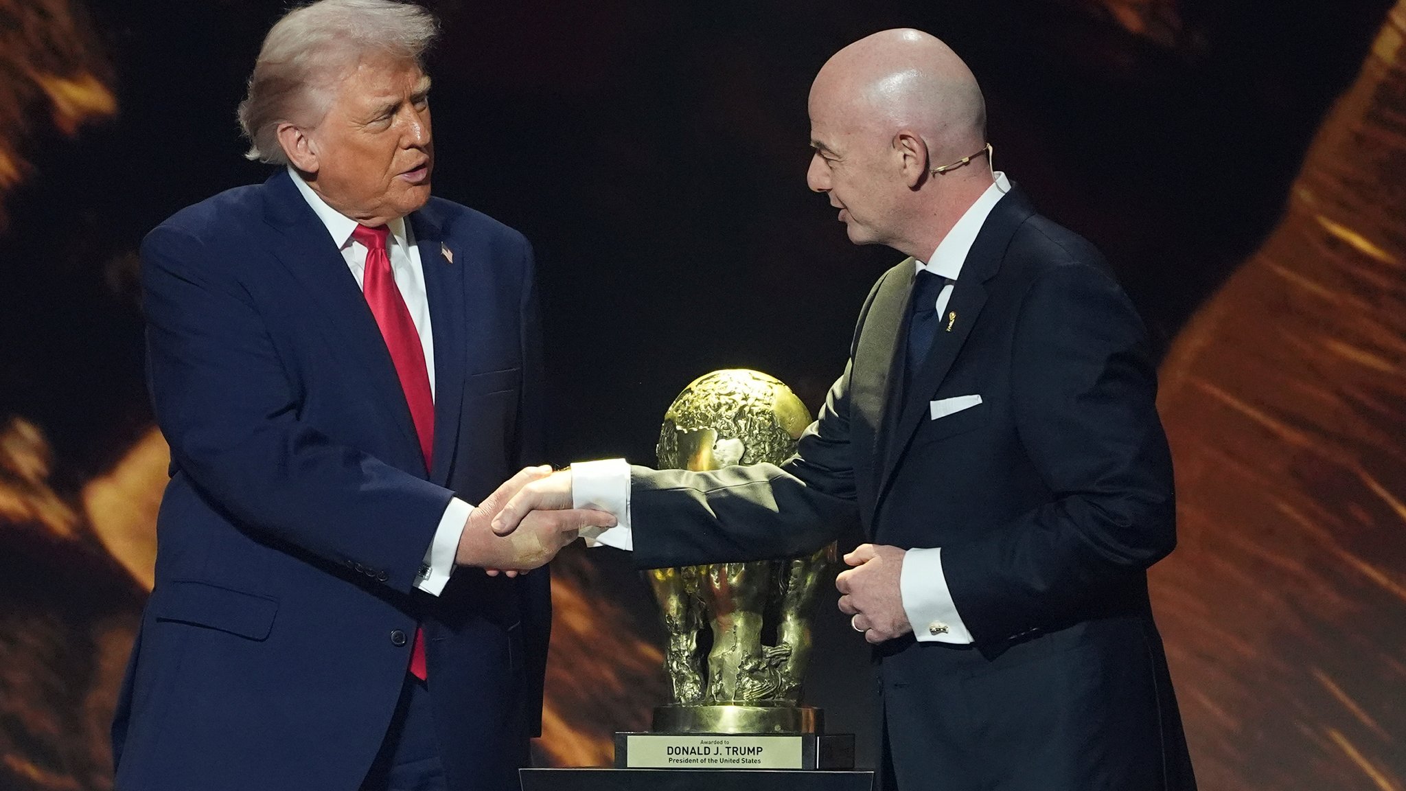 Streit wegen Trump: Wie viel Macht hat die UEFA gegen die FIFA?