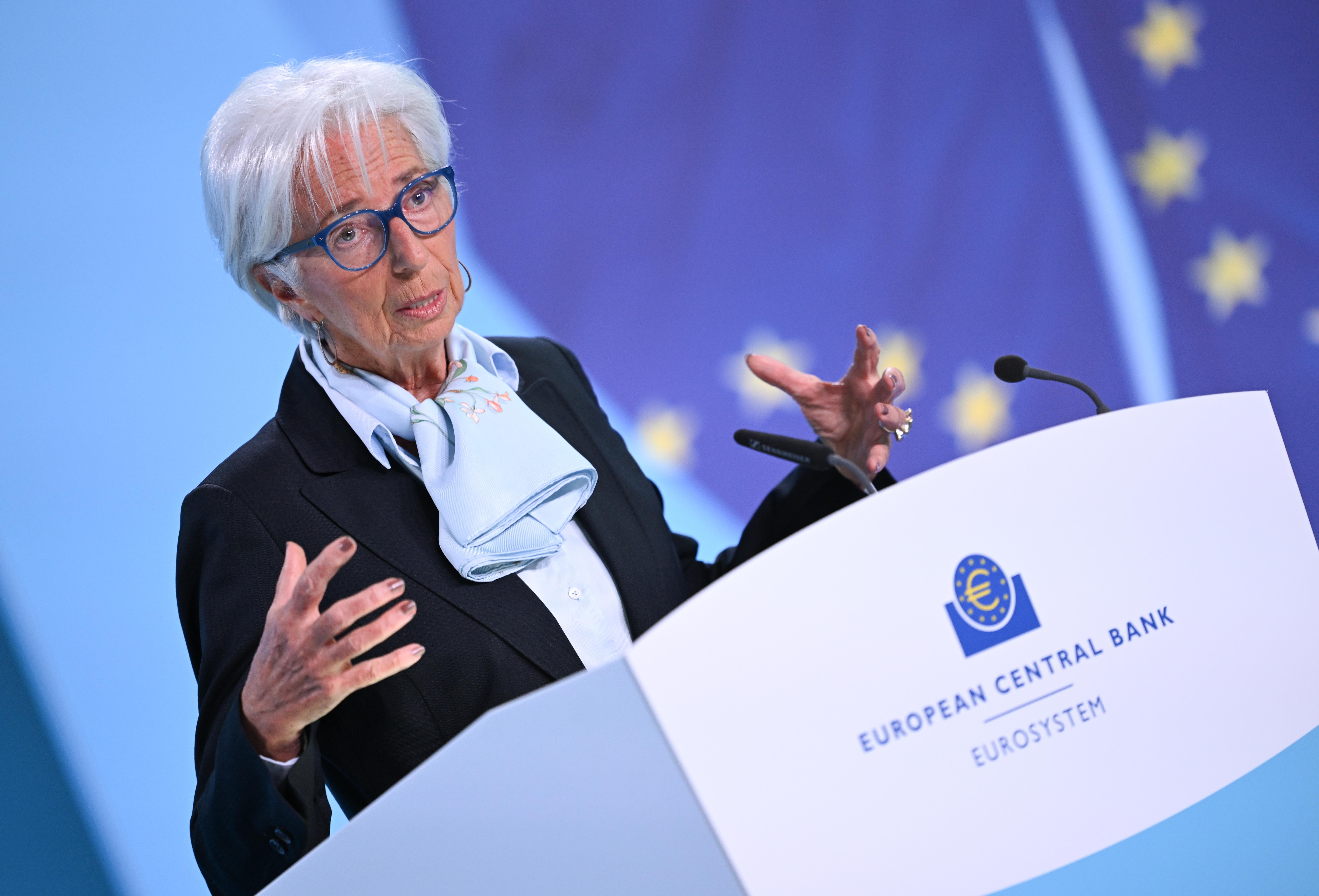 Christine Lagarde, Präsidentin der Europäischen Zentralbank (EZB), spricht in der EZB-Zentrale während der Pressekonferenz.