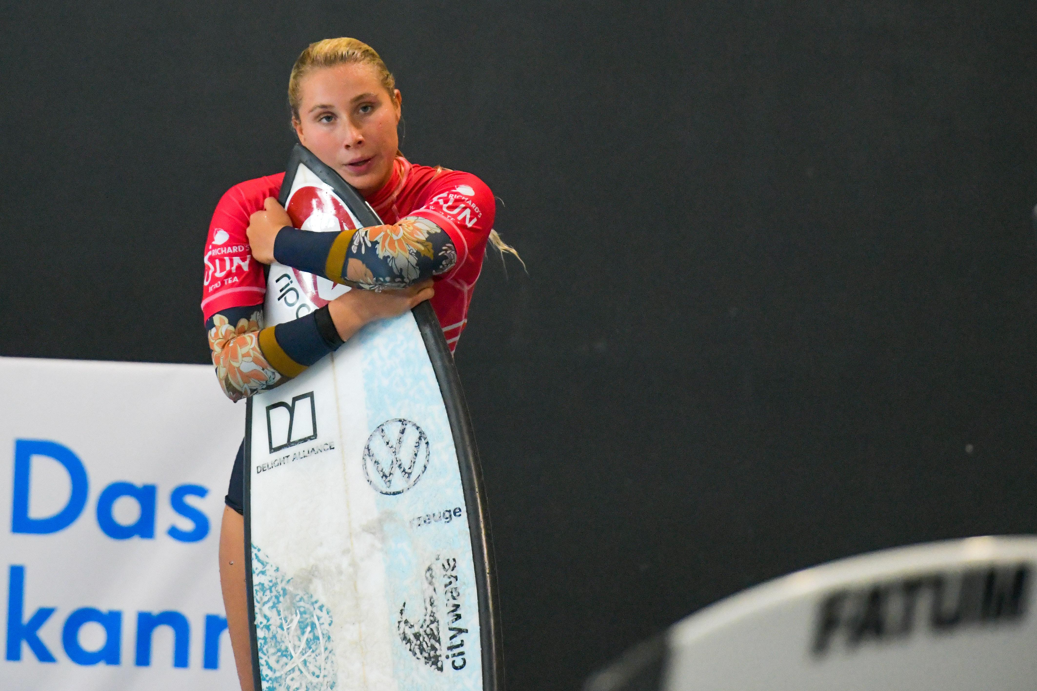 Surferin Janina Zeitler