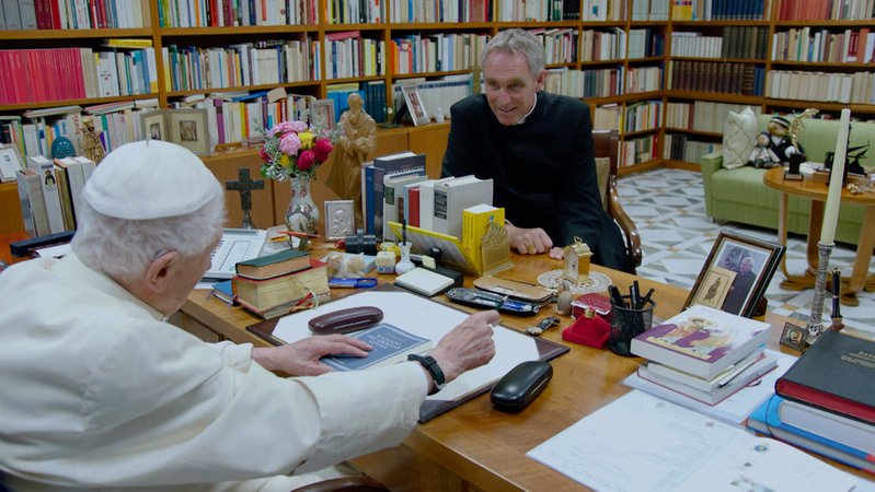 Georg Gänswein mit Papst Benedikt XVI.