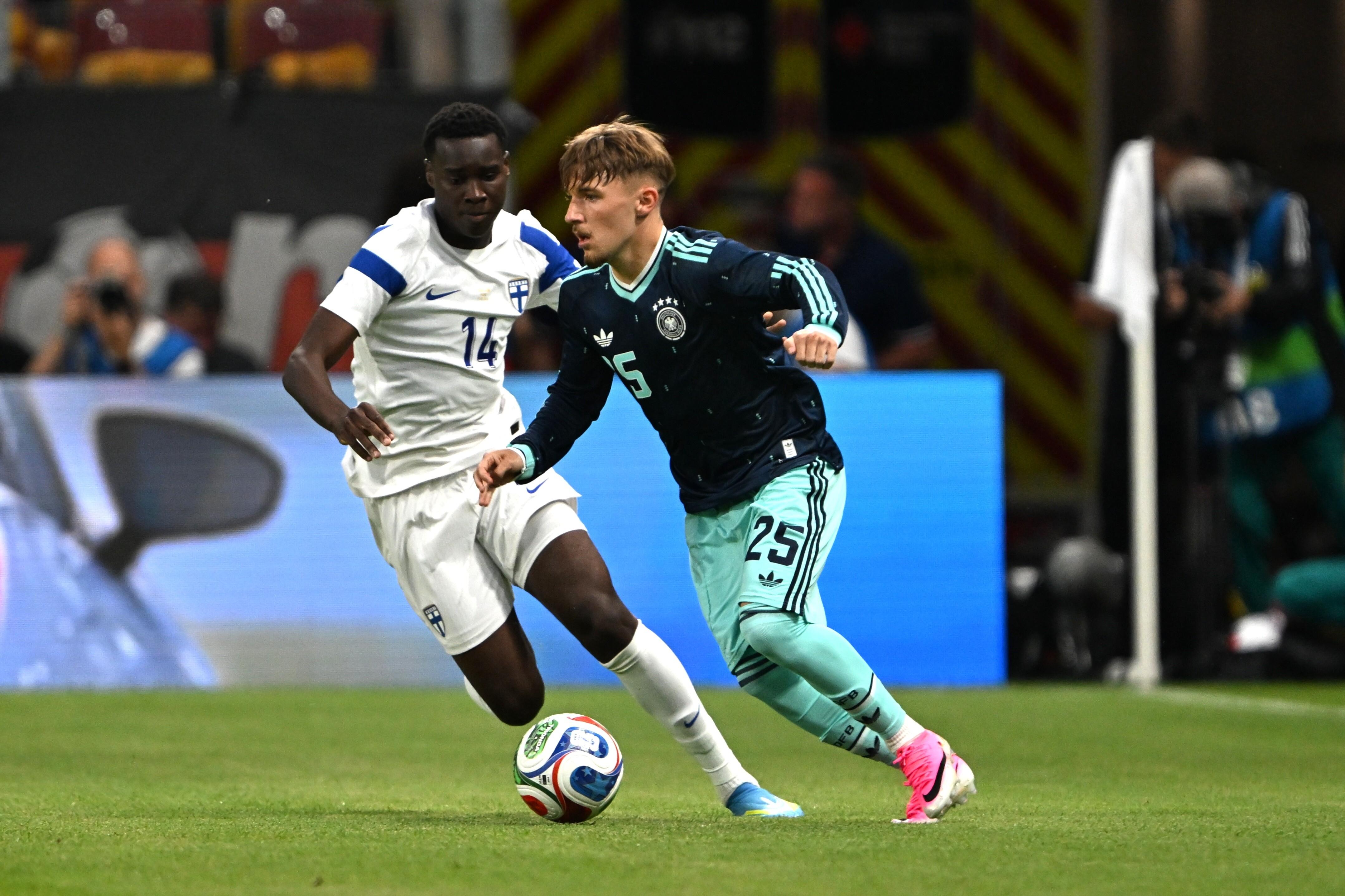 Jetzt live: Undav köpft DFB-Team in Führung - Radioreportage