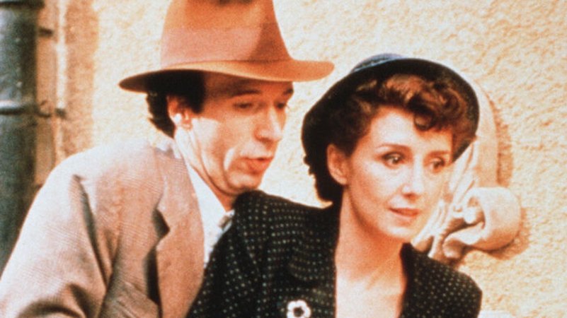 Szene aus dem Film "Das Leben ist schön" von Roberto Benigni | Bild: BR/ARD/Degeto Szene aus dem Film "Das Leben ist schön" von Roberto Benigni