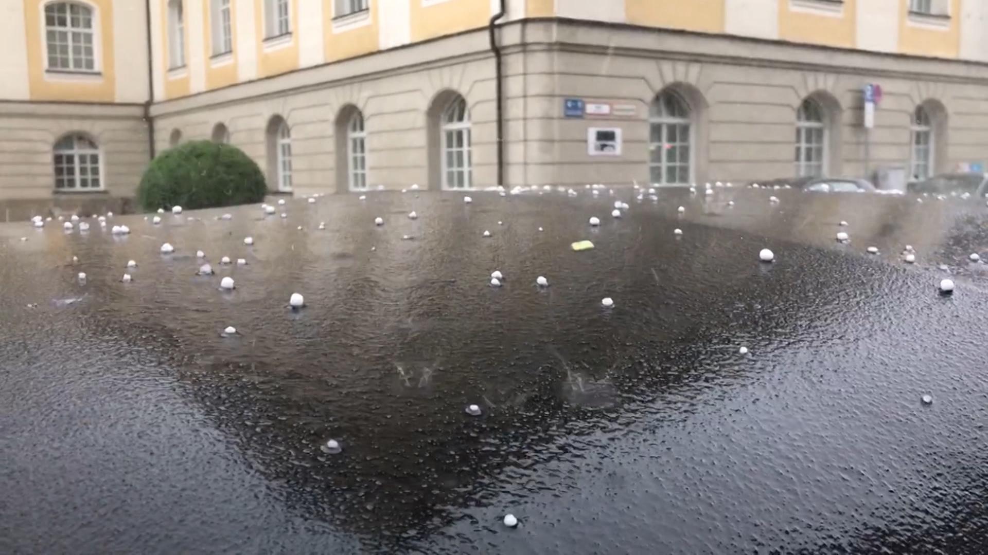 Unwetterwarnung: Hagel Und Starkregen über Bayern | BR24