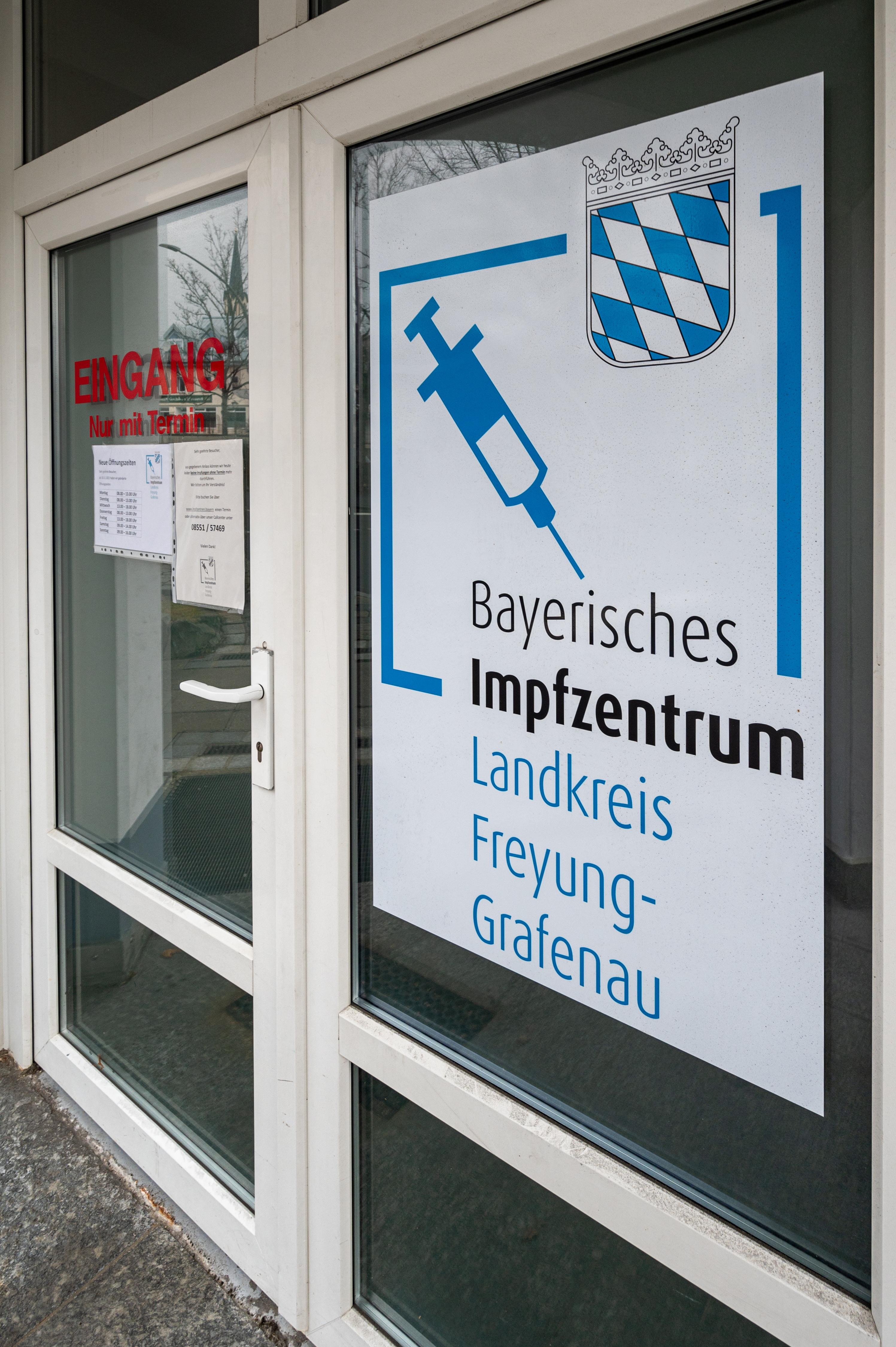 Corona-Ticker Niederbayern: Impfangebote In Freyung-Grafenau | BR24