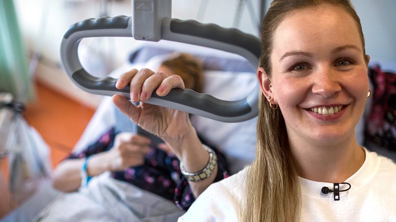 Lydia im 2. Semester Masterstudiengang Pflegewissenschaft, Hochschule Esslingen | Bild: BR Lydia im 2. Semester Masterstudiengang Pflegewissenschaft, Hochschule Esslingen