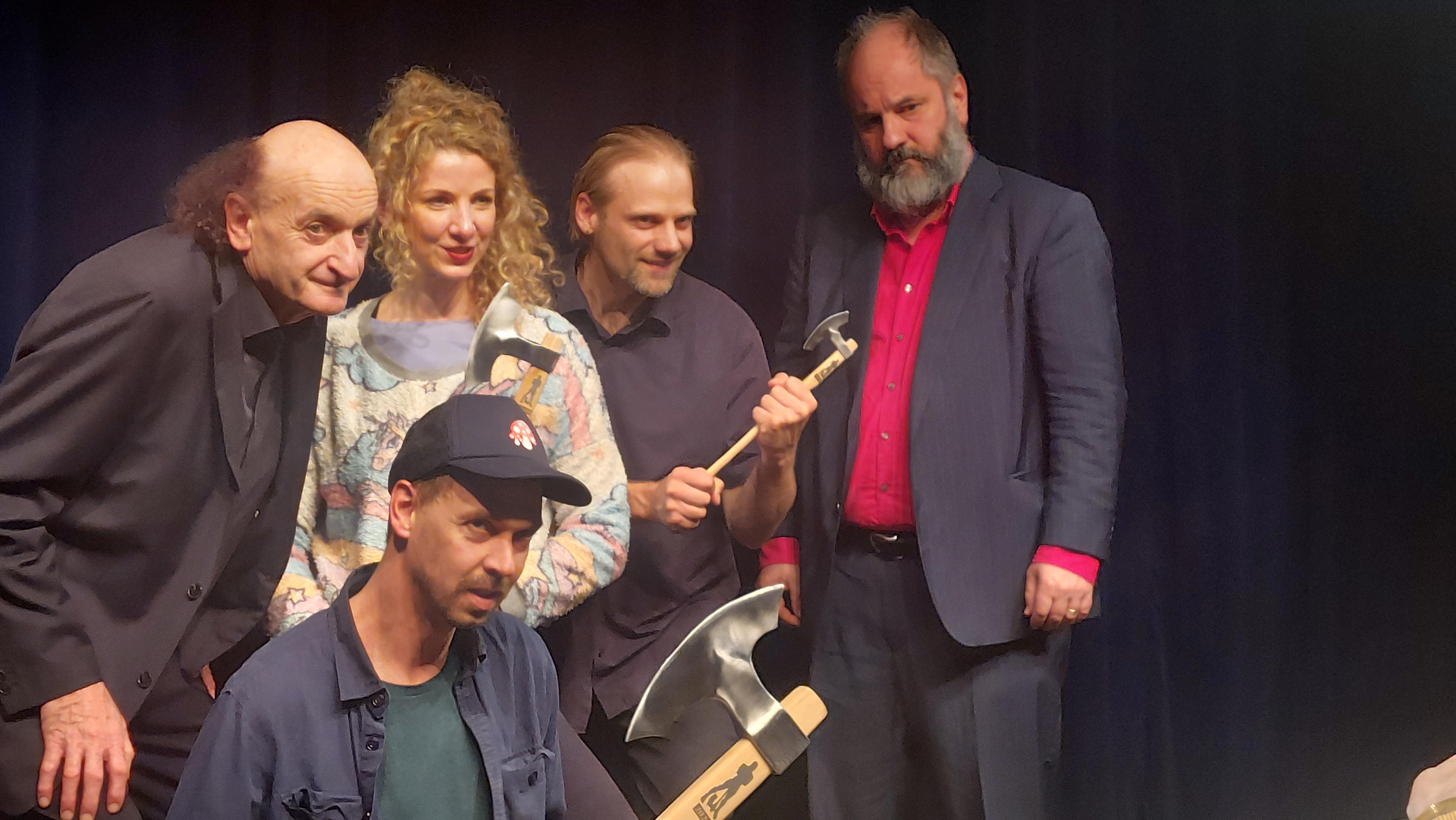 Beim Scharfrichterbeil in Passau geht der erste Preis und der Publikumspreis an Maxi Pongratz | Bild:Scharfrichterhaus