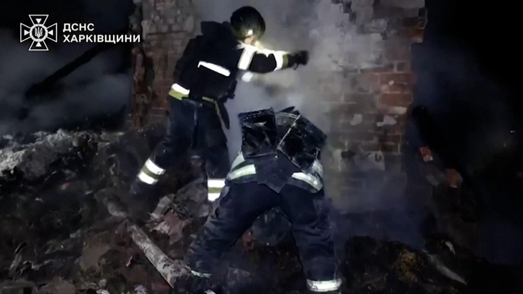 Bei einem Drohnenangriff Russlands sind in der ostukrainischen Region Charkiw ein Vater und seine drei Kinder getötet worden.