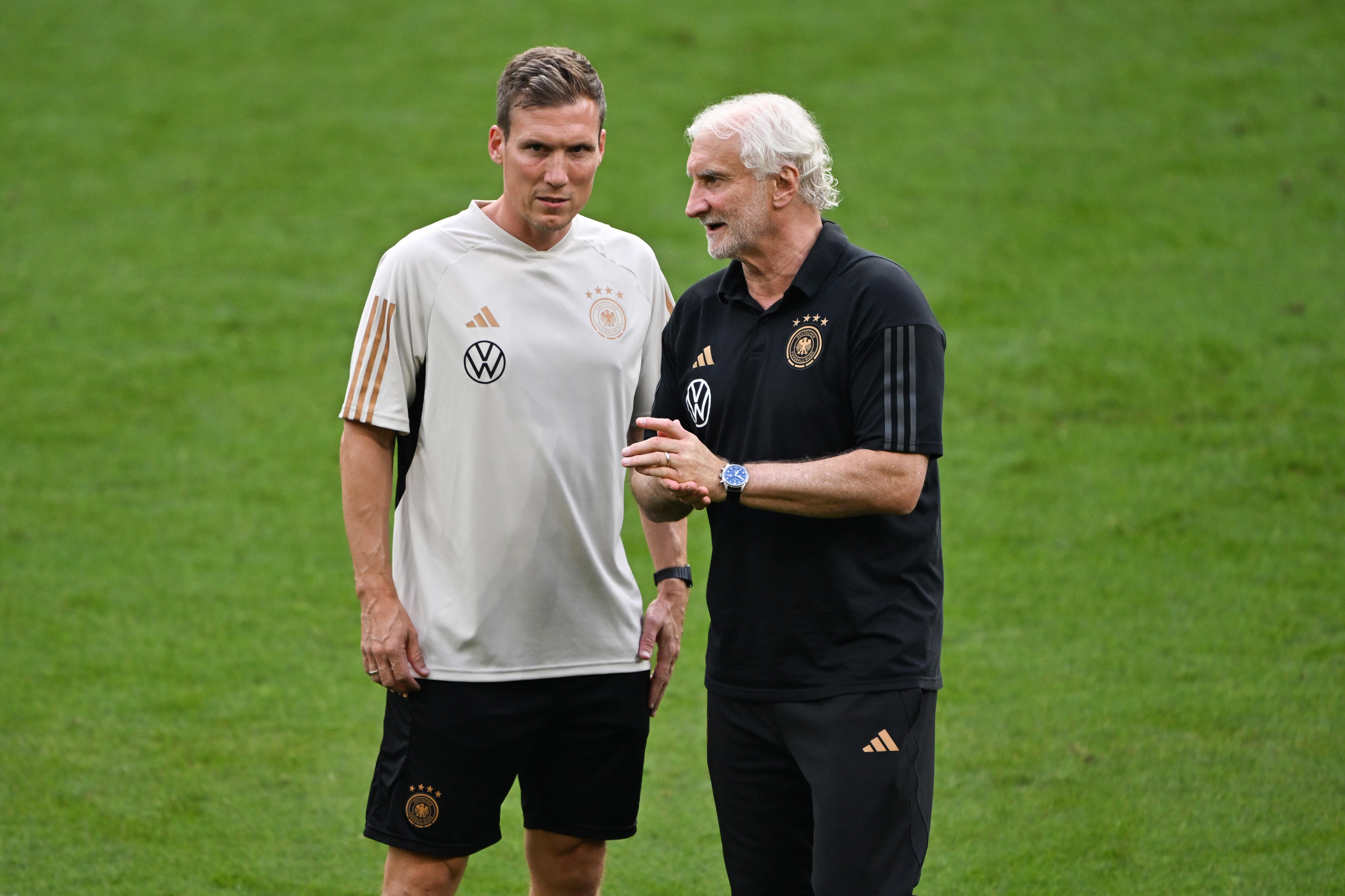 Hannes Wolf als Interims-Bundestrainer mit Rudi Völler