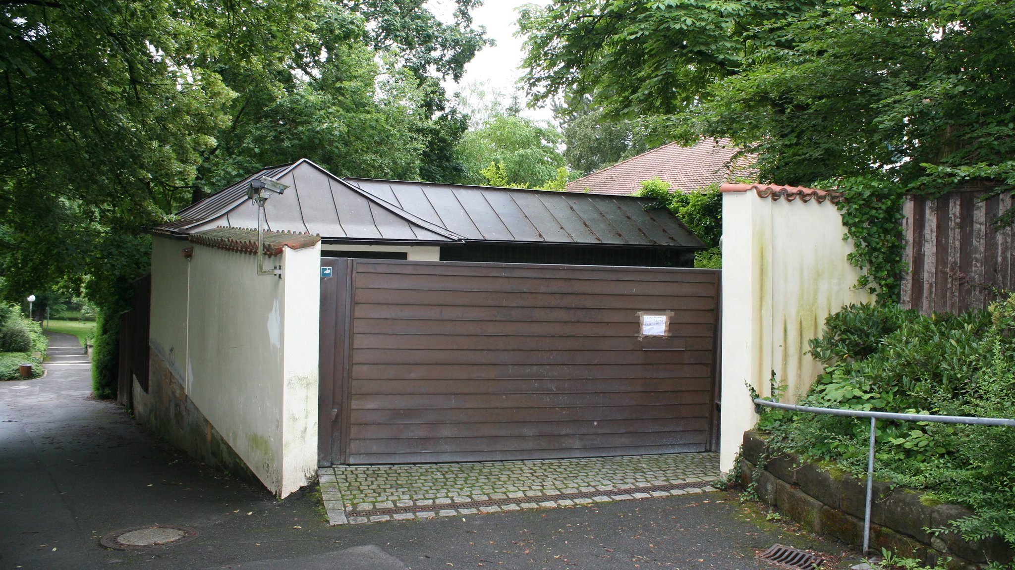 Blick auf das Anwesen am Festspielhügel 3 in Bayreuth