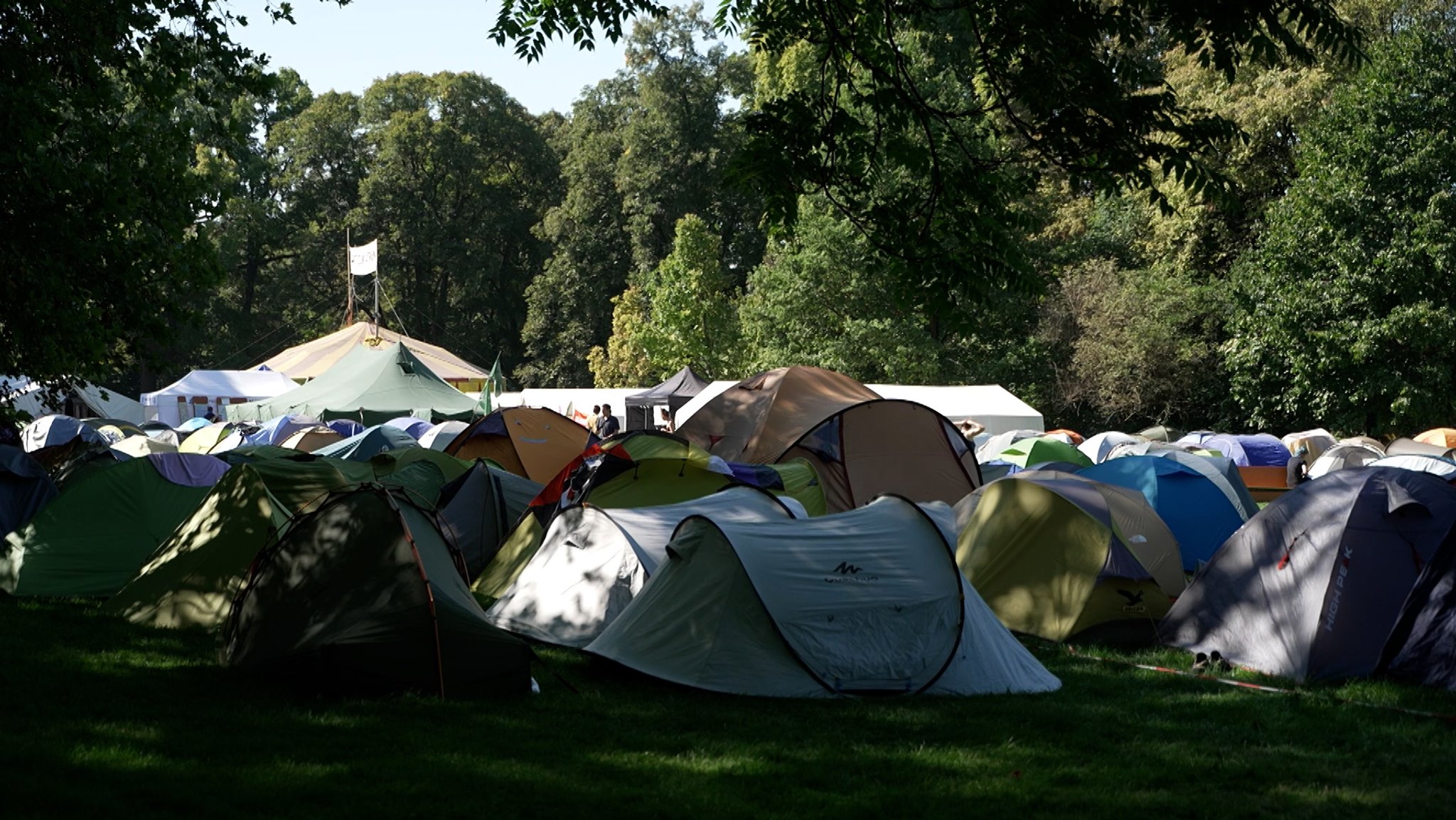 900 Klimaaktivisten gegen IAA im Münchner "Mobilitätswende Camp"