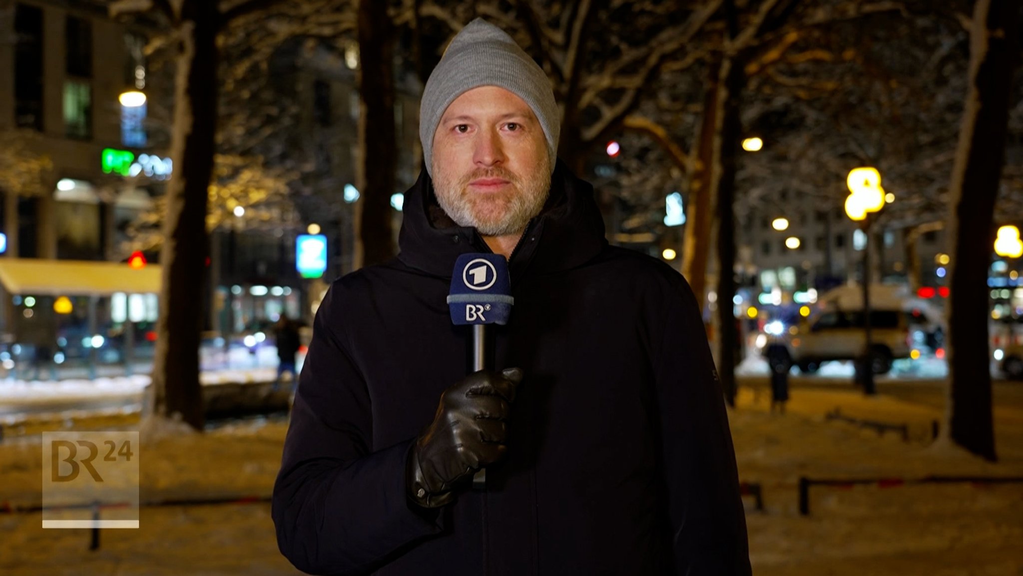 Thomas Pösl berichtet über die Gründe für die Schließung zahlreicher Schulen in der Stadt am Lech. Die meisten von ihnen werden morgen jedoch wieder öffnen.