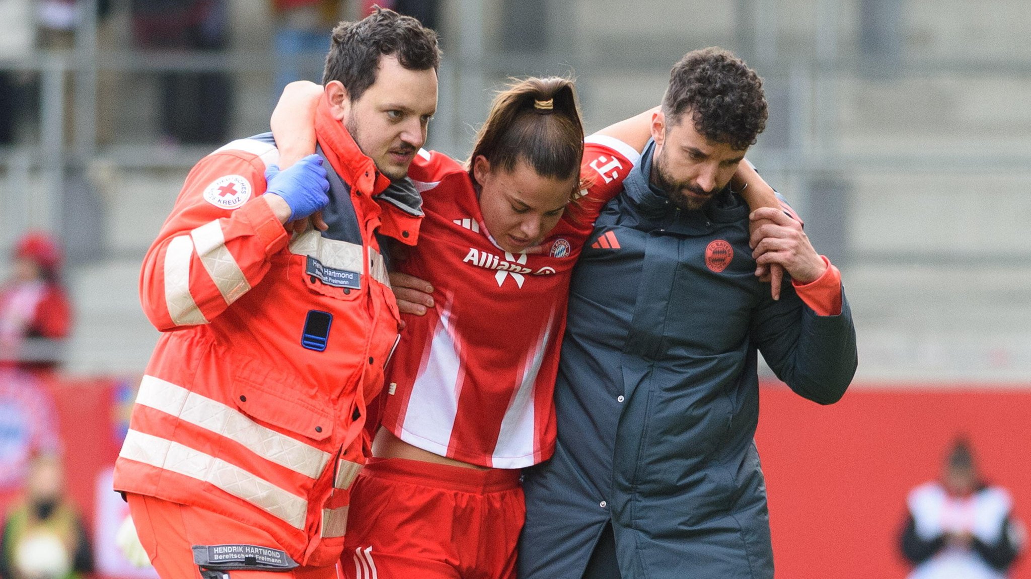 Kreuzbandrisse bei Frauen: Prävention beginnt in der Jugend