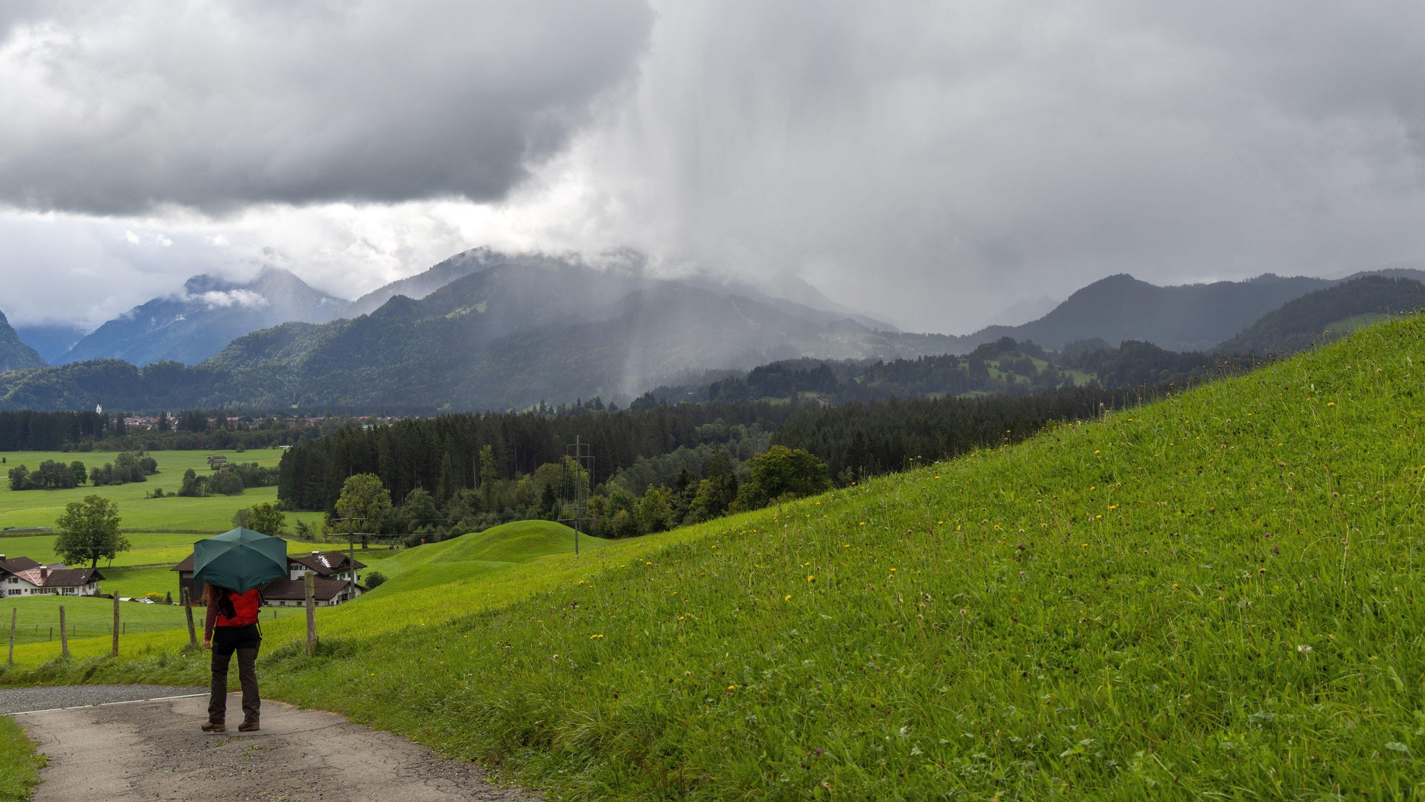 Sommer verabschiedet sich: Starkregen und Temperatursturz